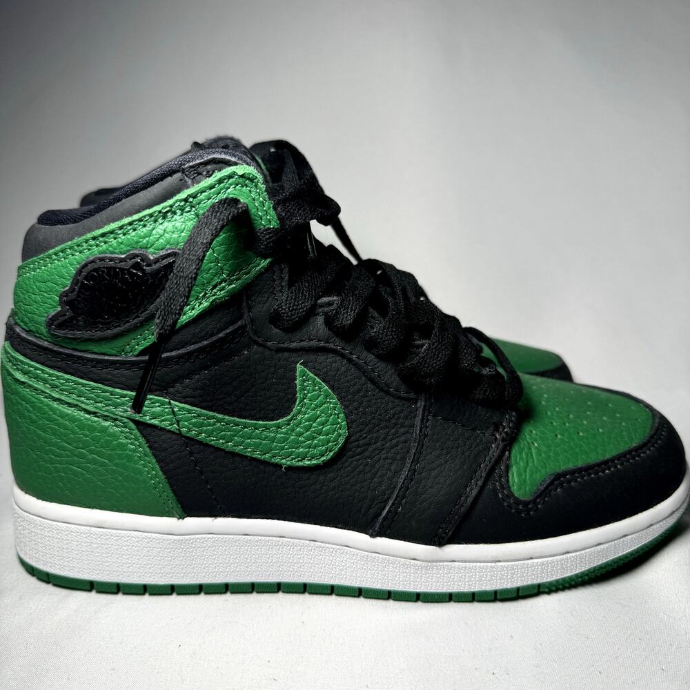 Size 4 - Nike Air Jordan 1 Retro High OG GS Pine Green 2.0 Men's Shoes
